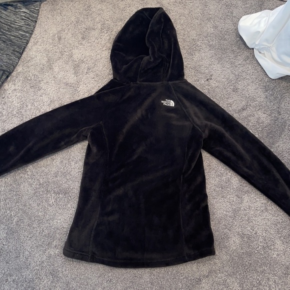 Black North face with hood - Picture 2 of 2